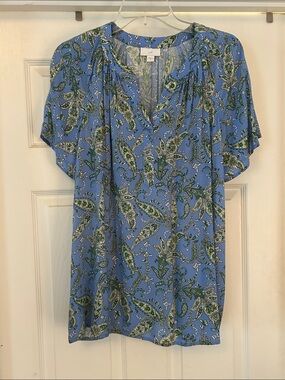 J. Jill Blue Paisley Short Sleeve V-Neck Blouse